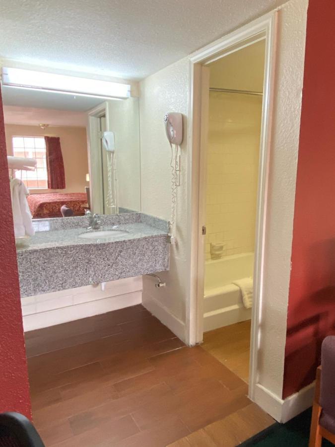 Travel Inn Lackland Sea World San Antonio Buitenkant foto